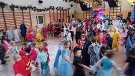 1738234665109 (Copy).jpg